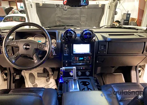 2005 Hummer H2 from USA, damaged, VIN 5GRGN23U45H112088